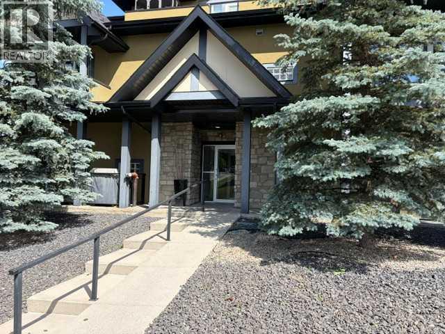 #103 4704 Stanley Road SW - 5