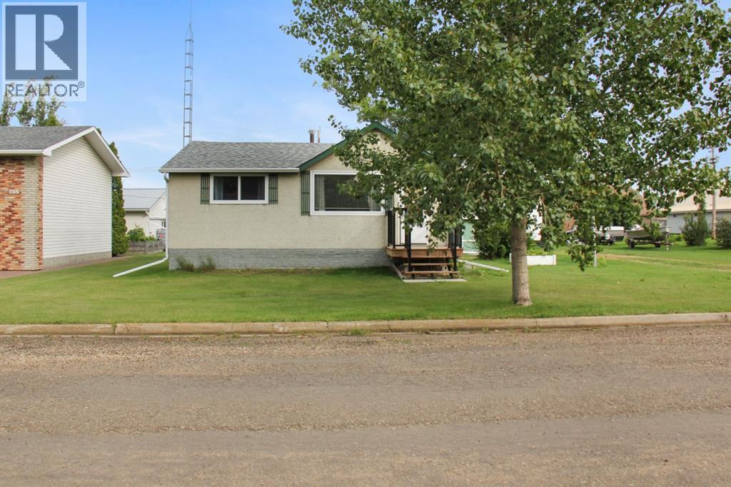 216 Sanden Street - 1