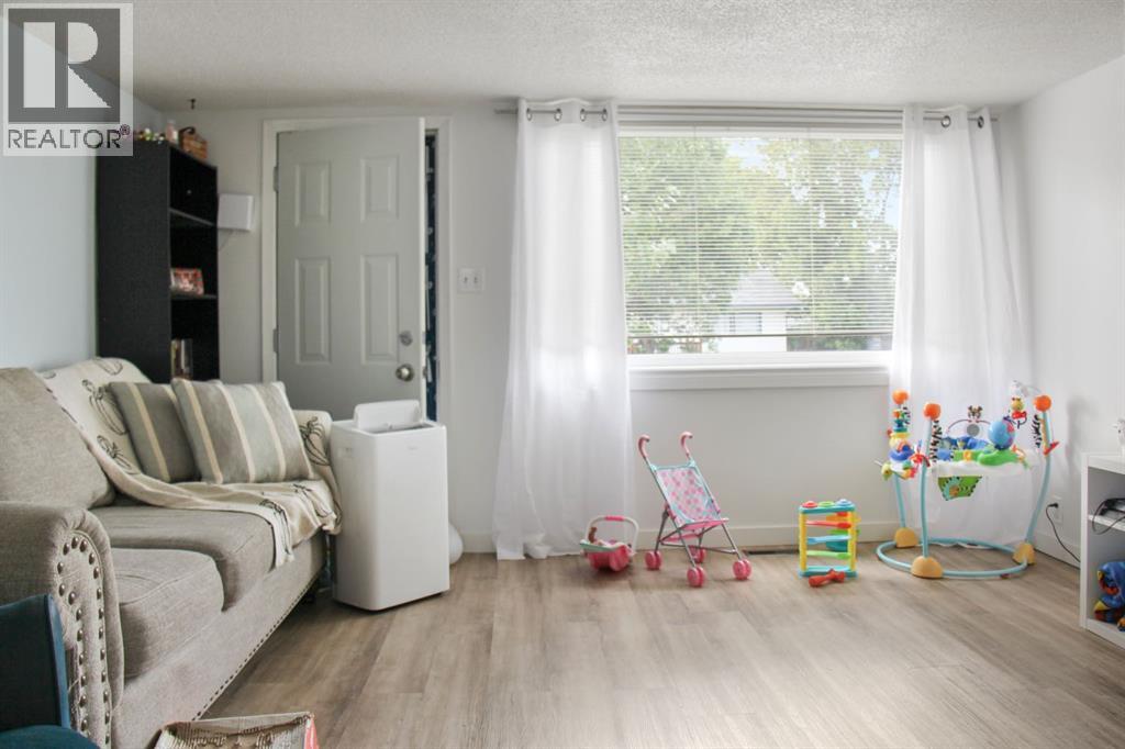 216 Sanden Street - Image 12