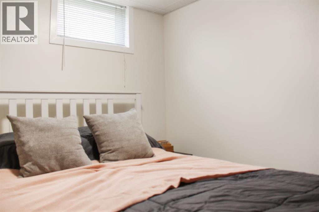 216 Sanden Street - Image 32
