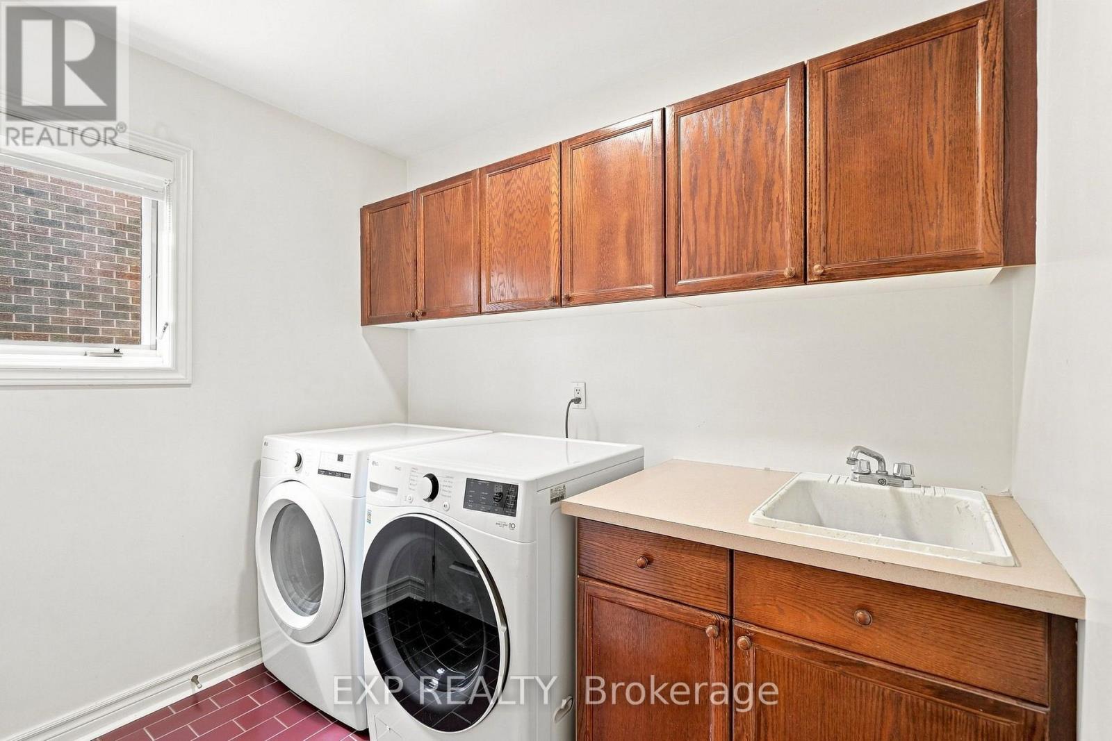 21 CANTEX COURT - 23