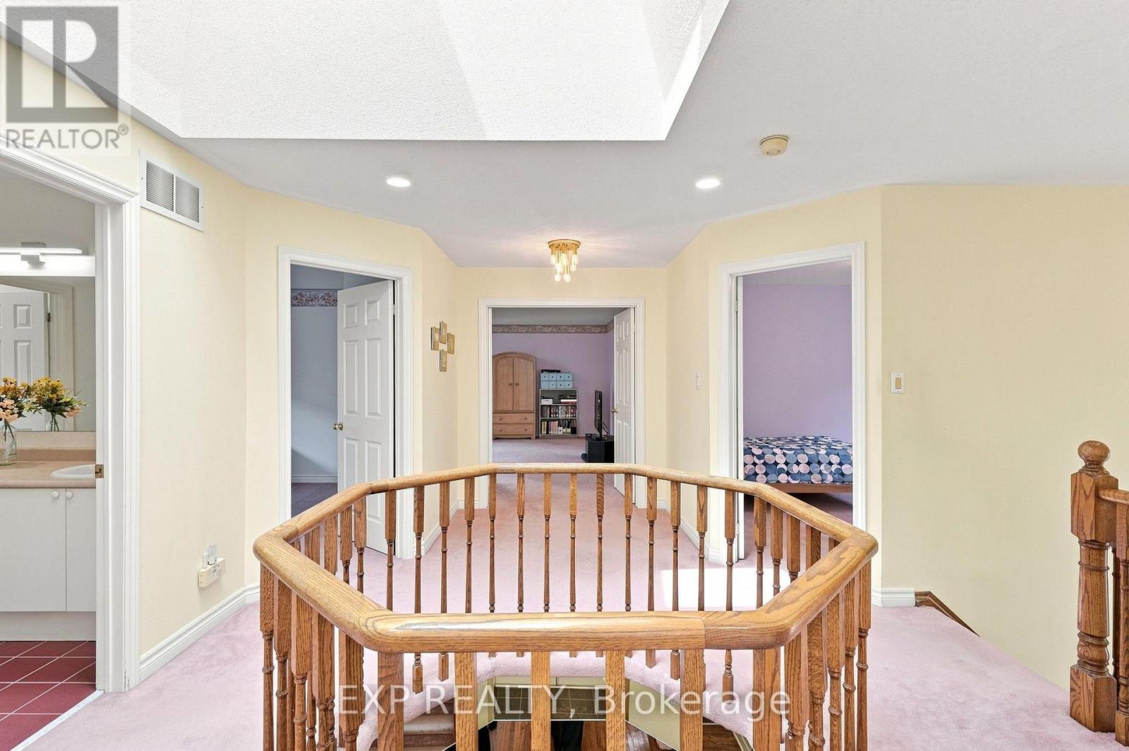 21 CANTEX COURT - 24