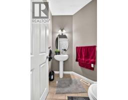 153 Cranleigh Bay SE - photo 18