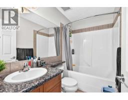 153 Cranleigh Bay SE - photo 29