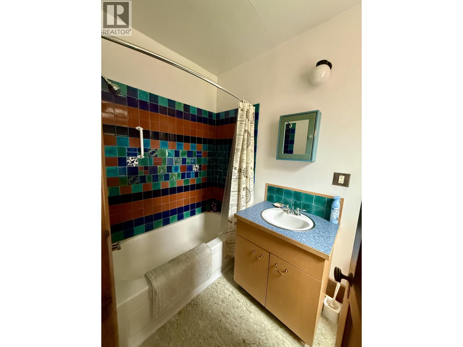 4233 MACKENZIE 20 HIGHWAY - Image 38