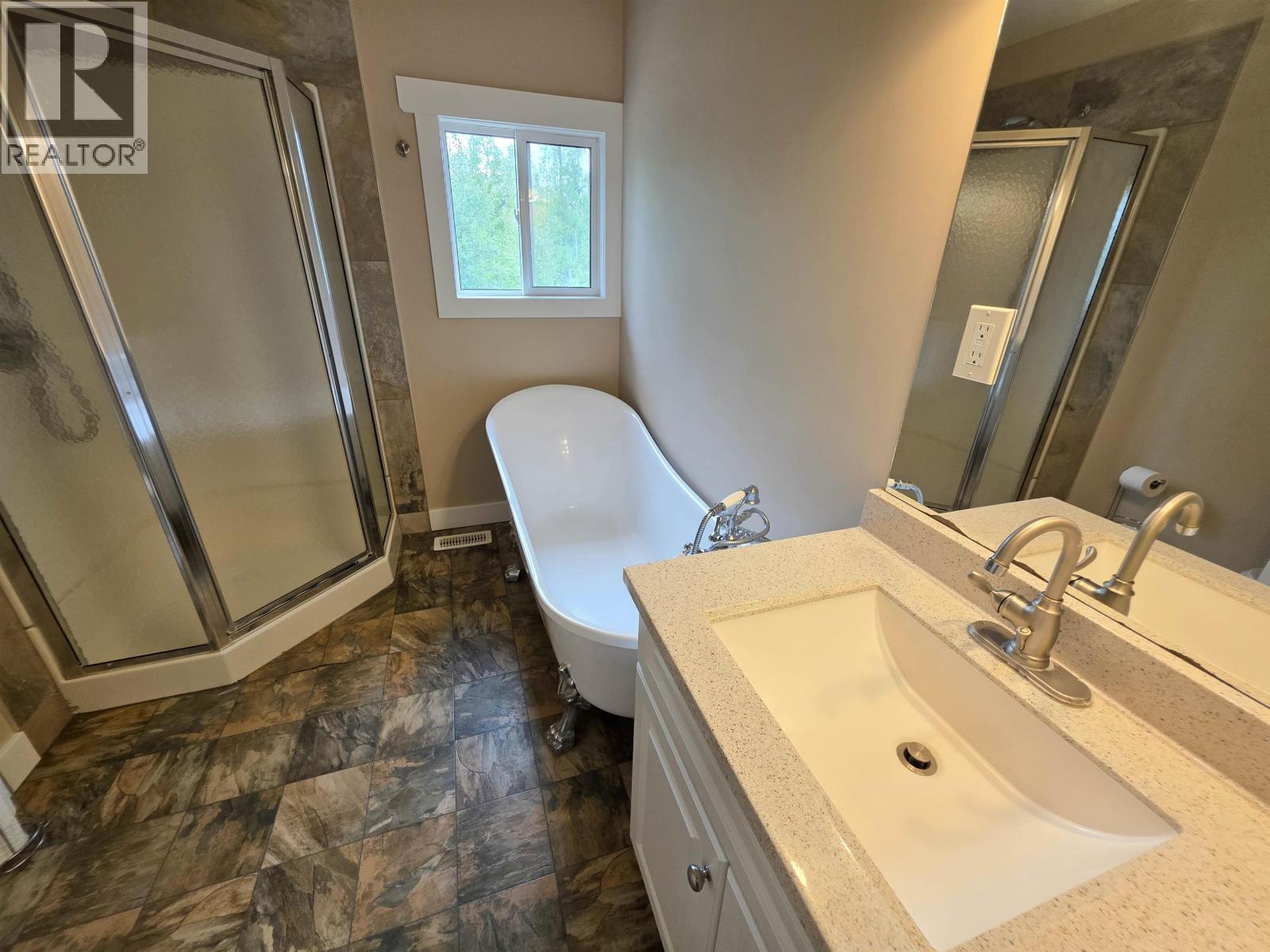 7446 255 ROAD - Image 11