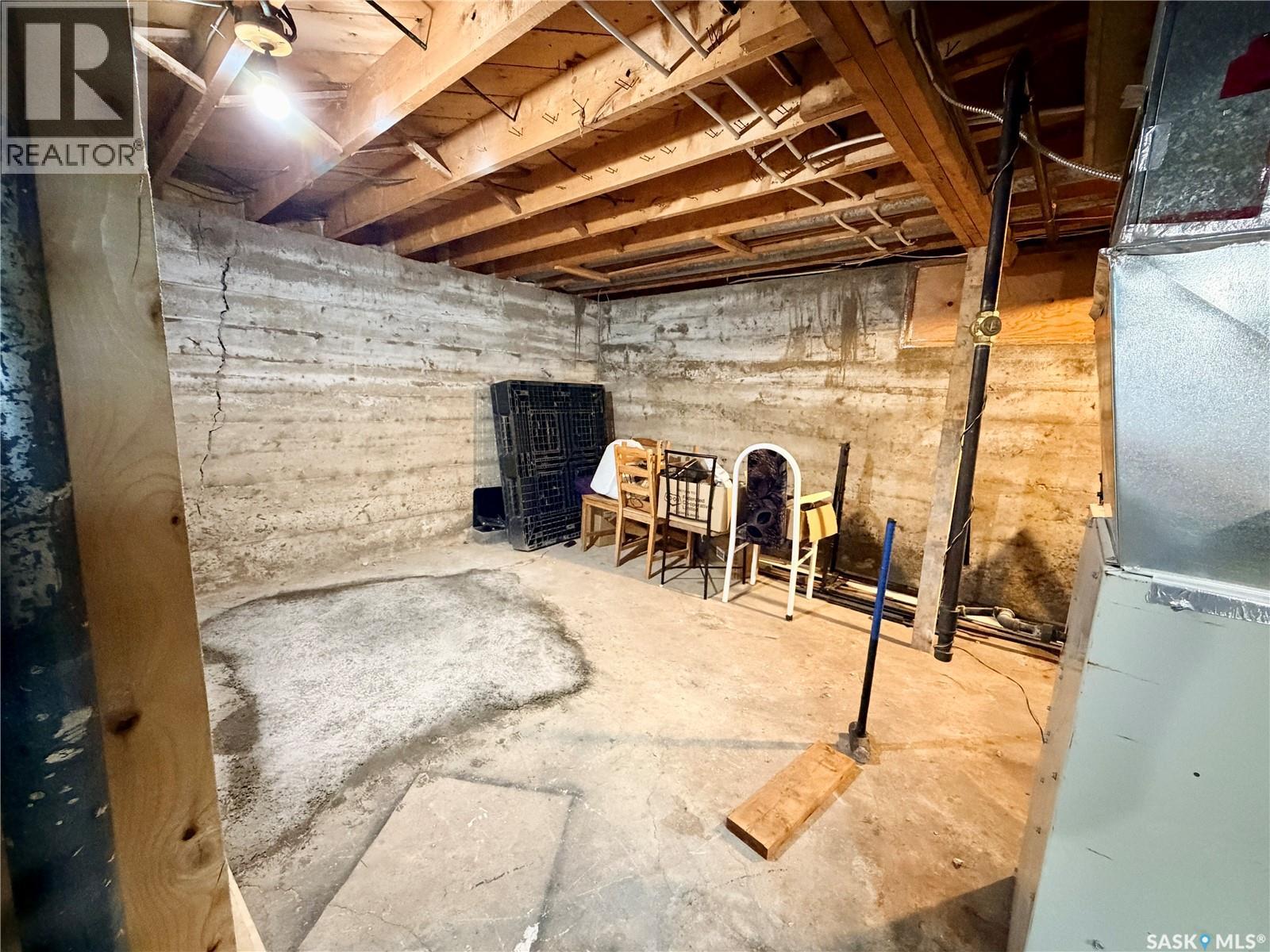 104 Railway AVENUE E - Image 16