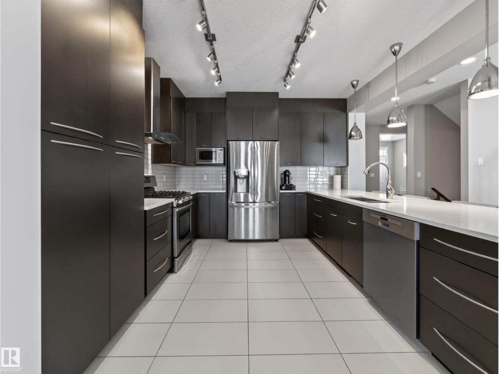 1038 SECORD PROMENADE PM NW - 11