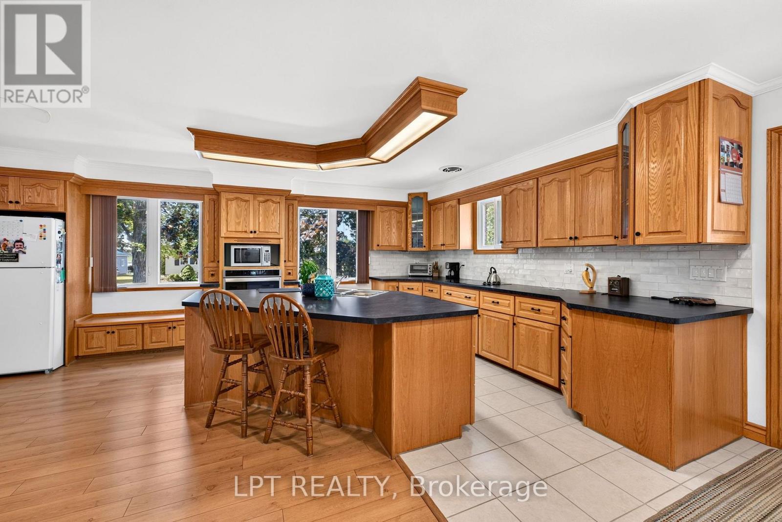 226 TAIN STREET - Image 19