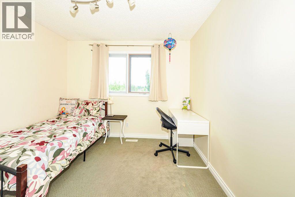 6802 42A Avenue - Image 37