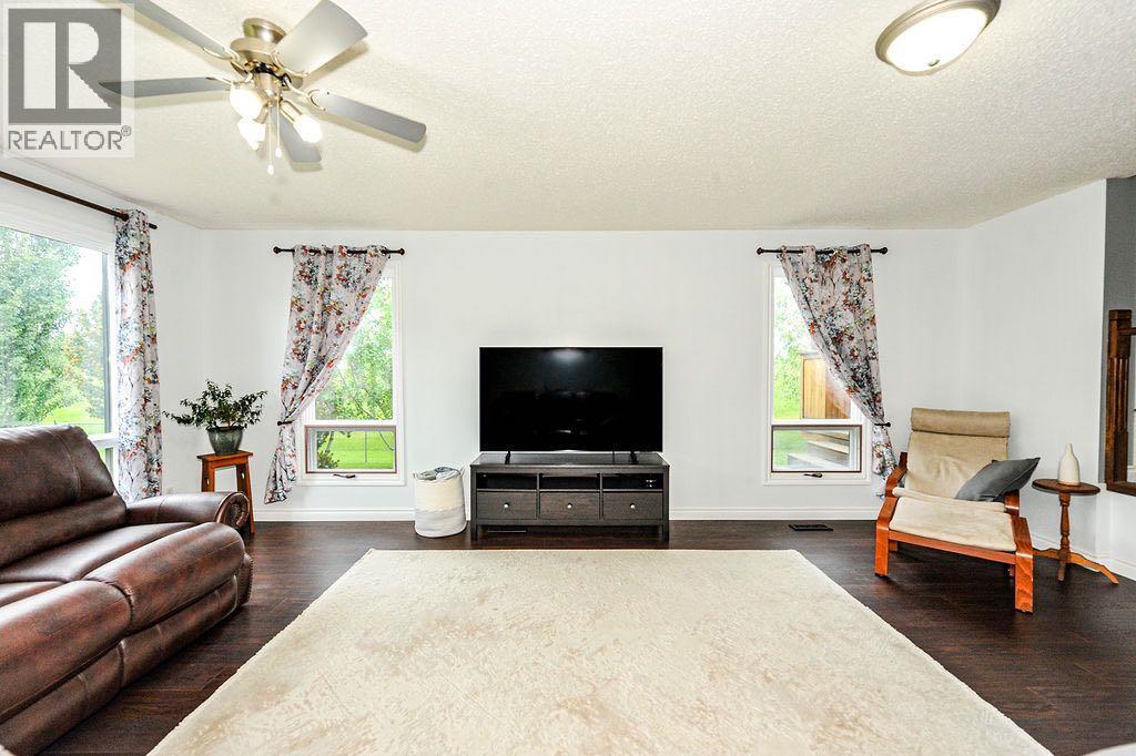 6802 42A Avenue - Image 13