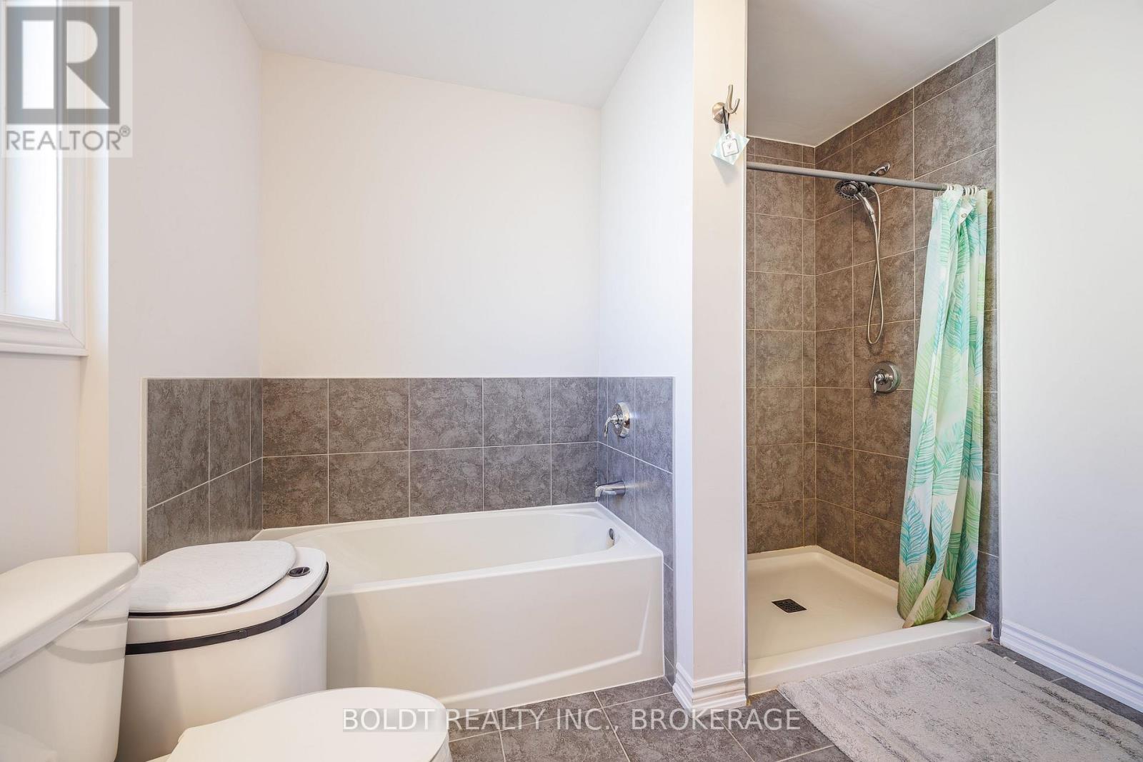 8037 BROOKSIDE DRIVE - Image 26