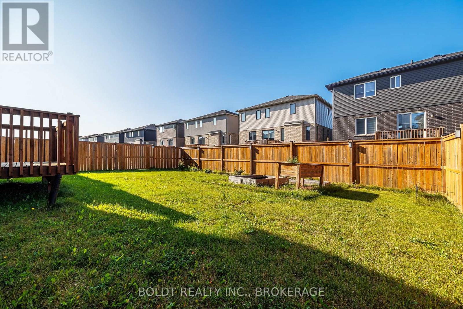 8037 BROOKSIDE DRIVE - Image 30