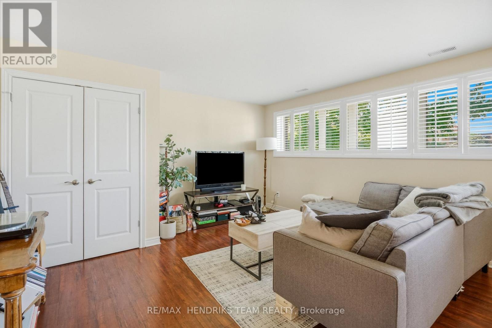 UPPER FLOOR (2A) - 320 VINE STREET, St. Catharines (Carlton/Bunting) — photo 7