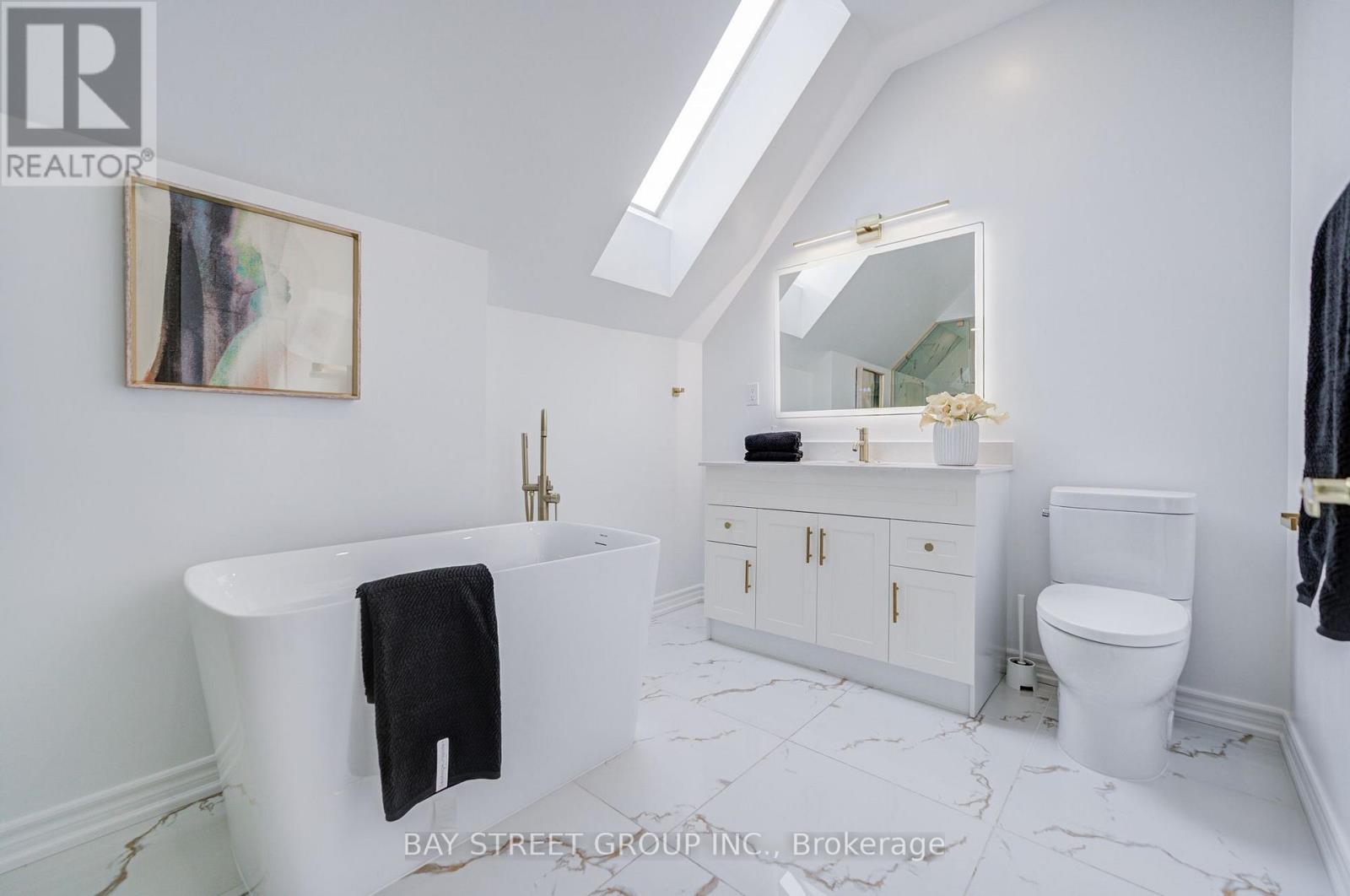 5 LUXTON AVENUE - 23