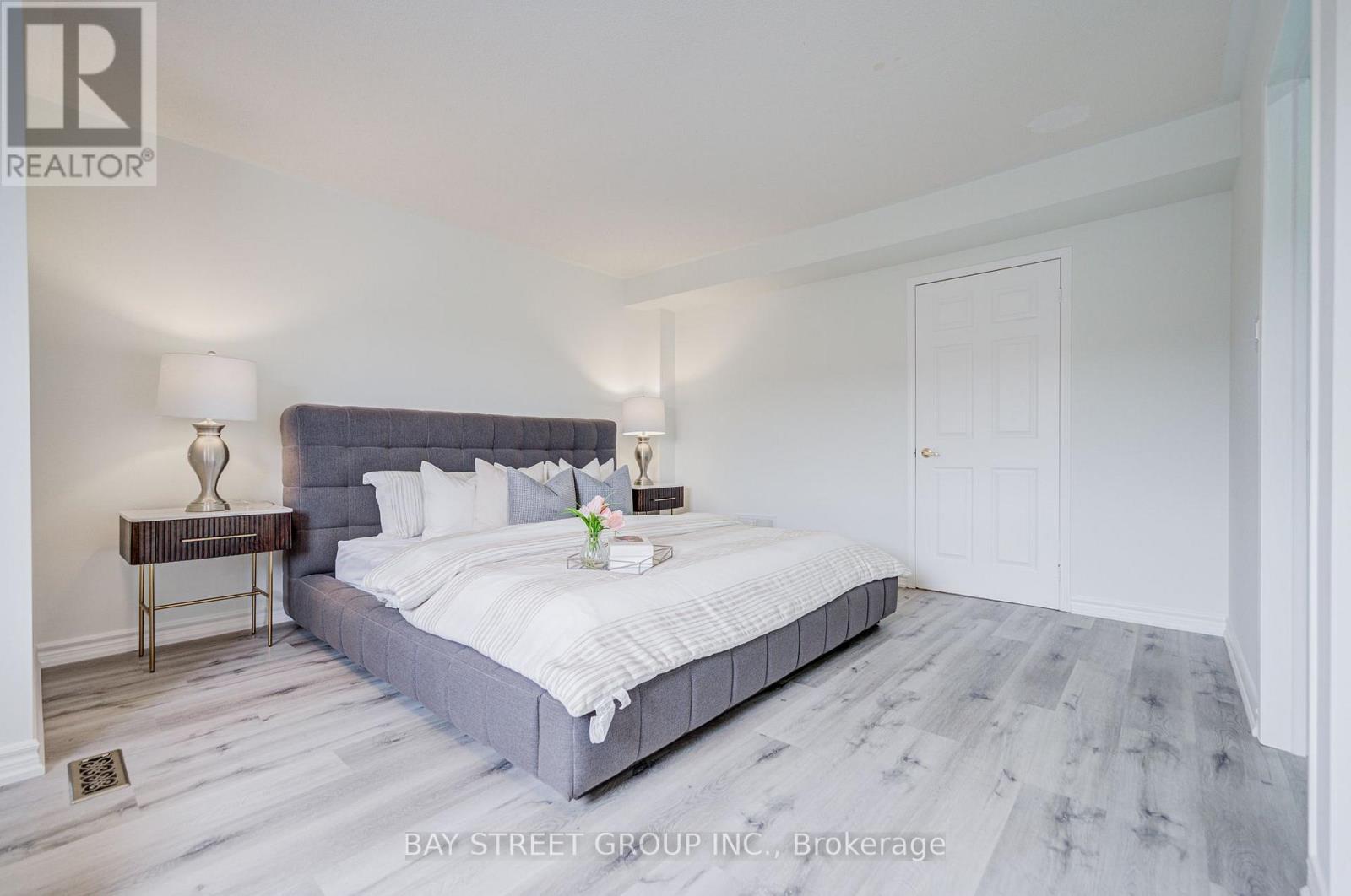 5 LUXTON AVENUE - Image 40
