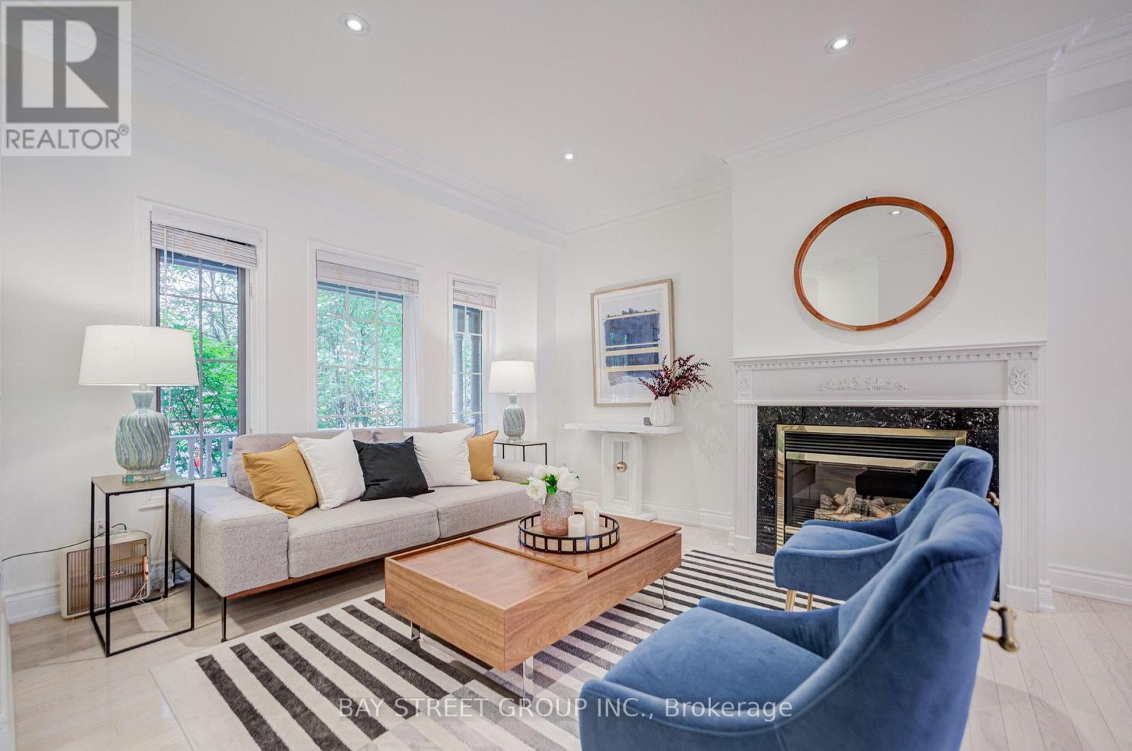5 LUXTON AVENUE - 7