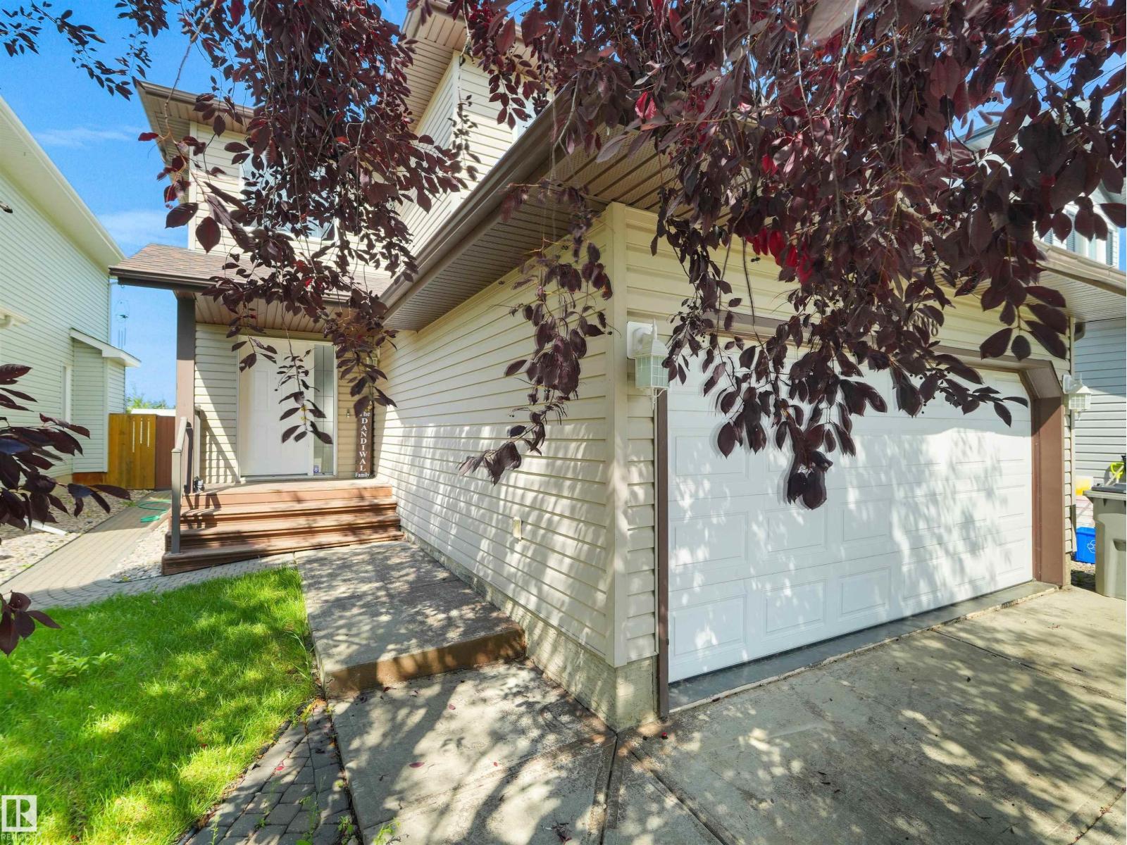 4808 34 Ave - 8