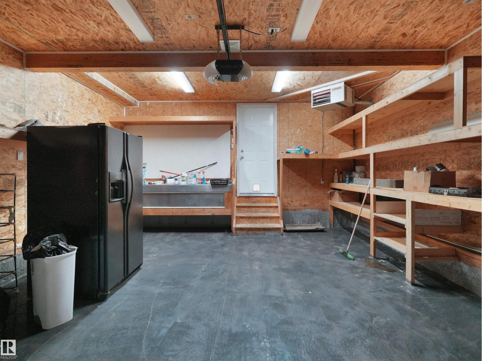 4808 34 Ave - 51