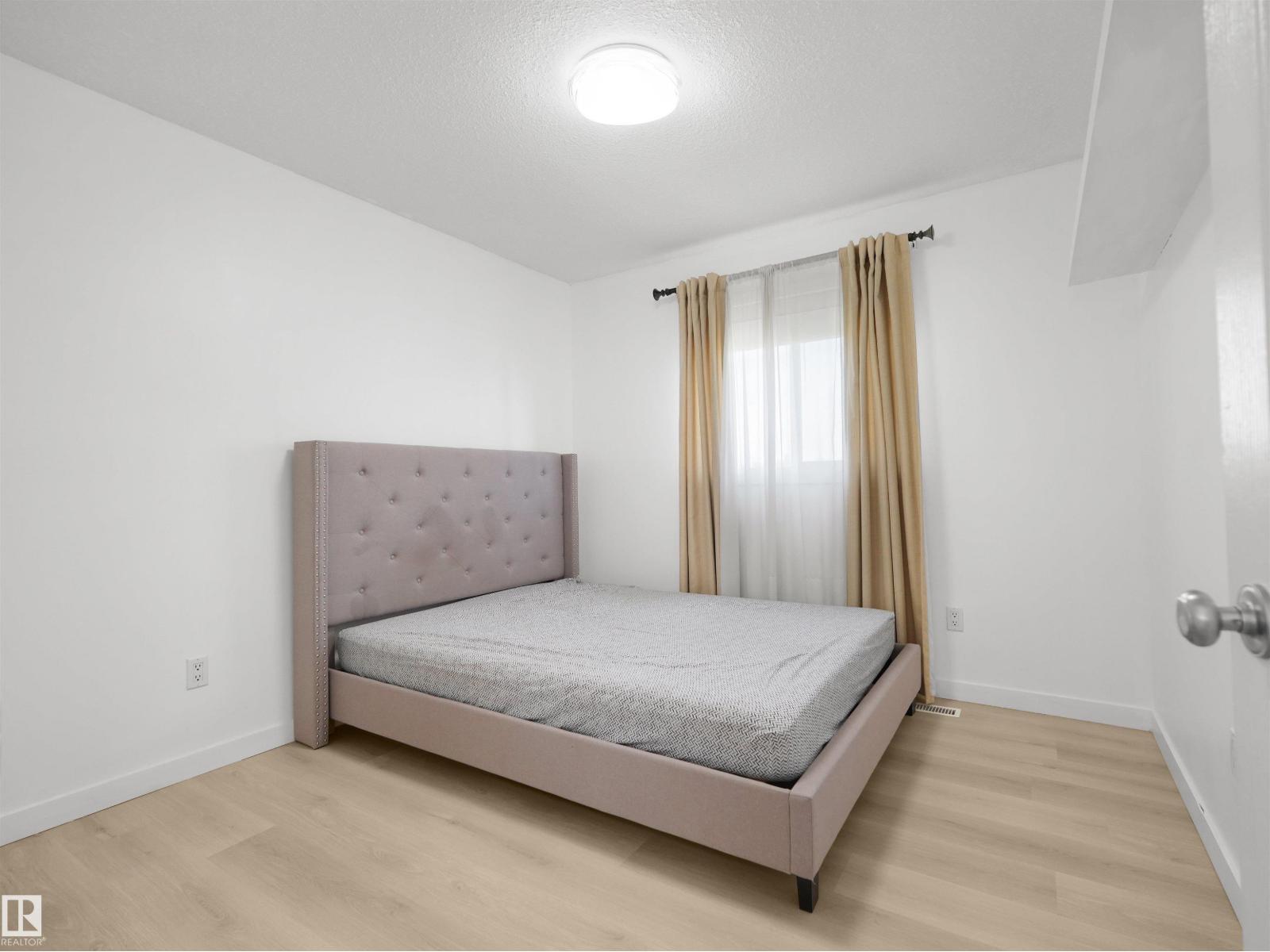 4808 34 Ave - 41