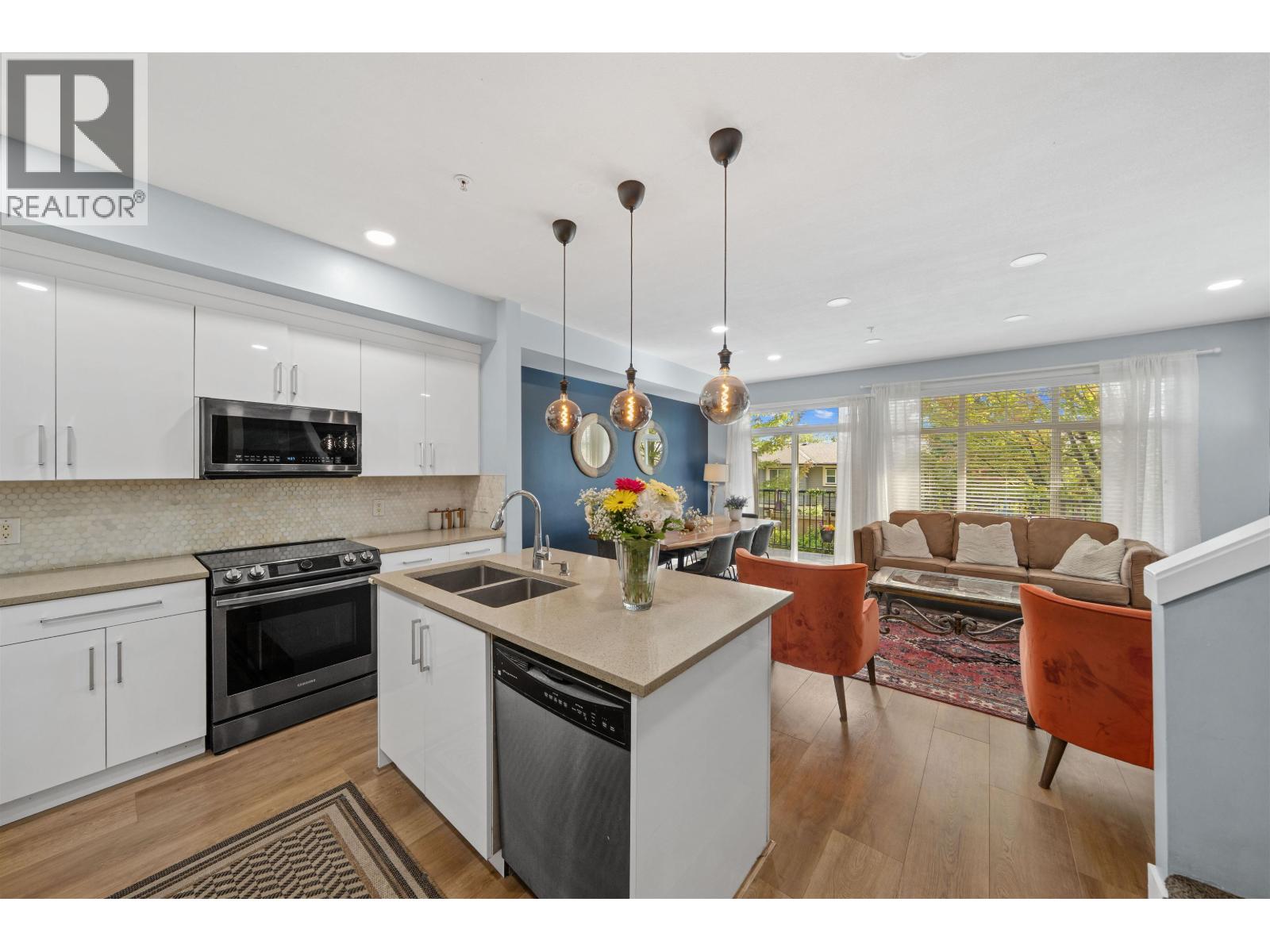 2 11282 COTTONWOOD DRIVE, Maple Ridge