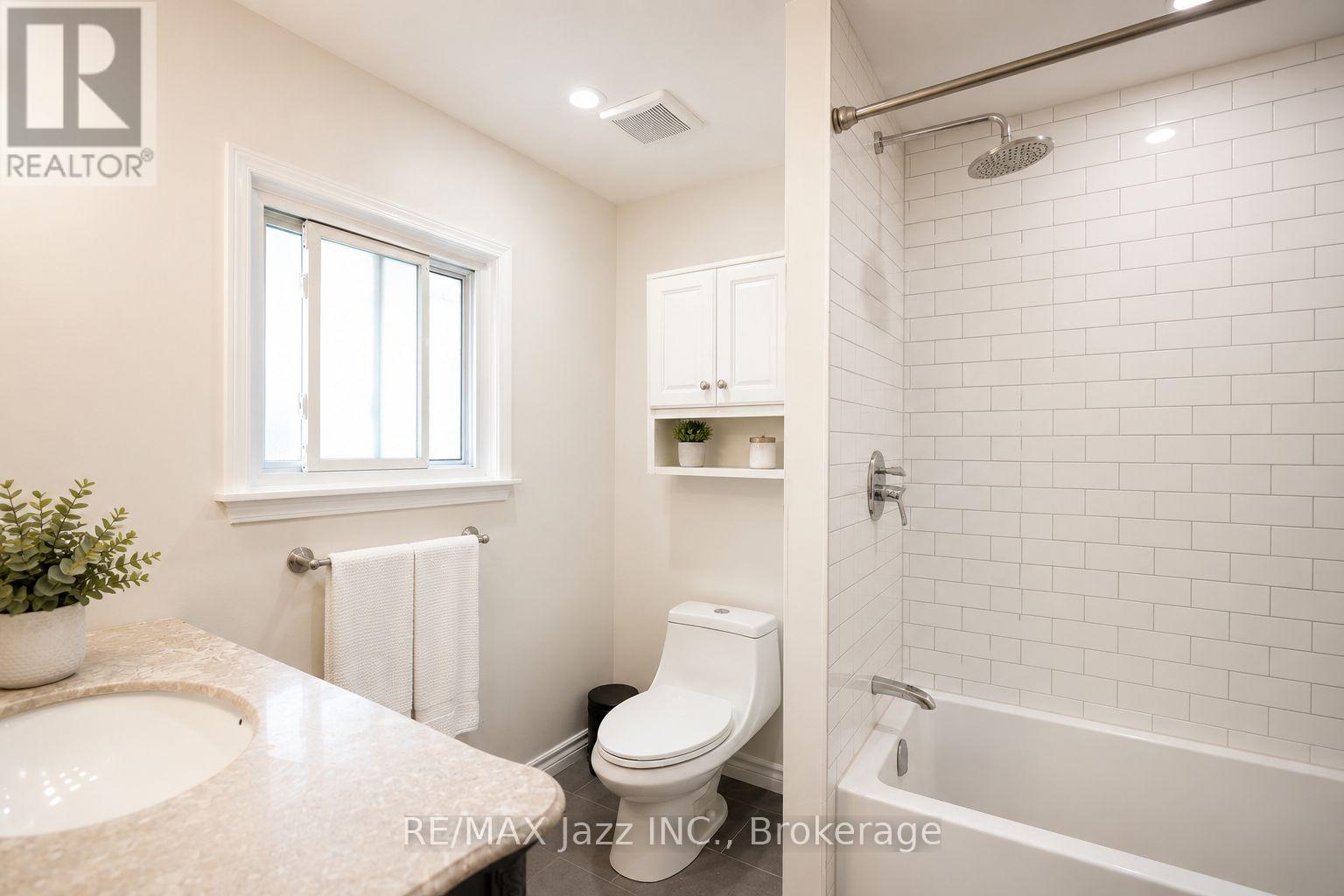 304 ANNES STREET - Image 13