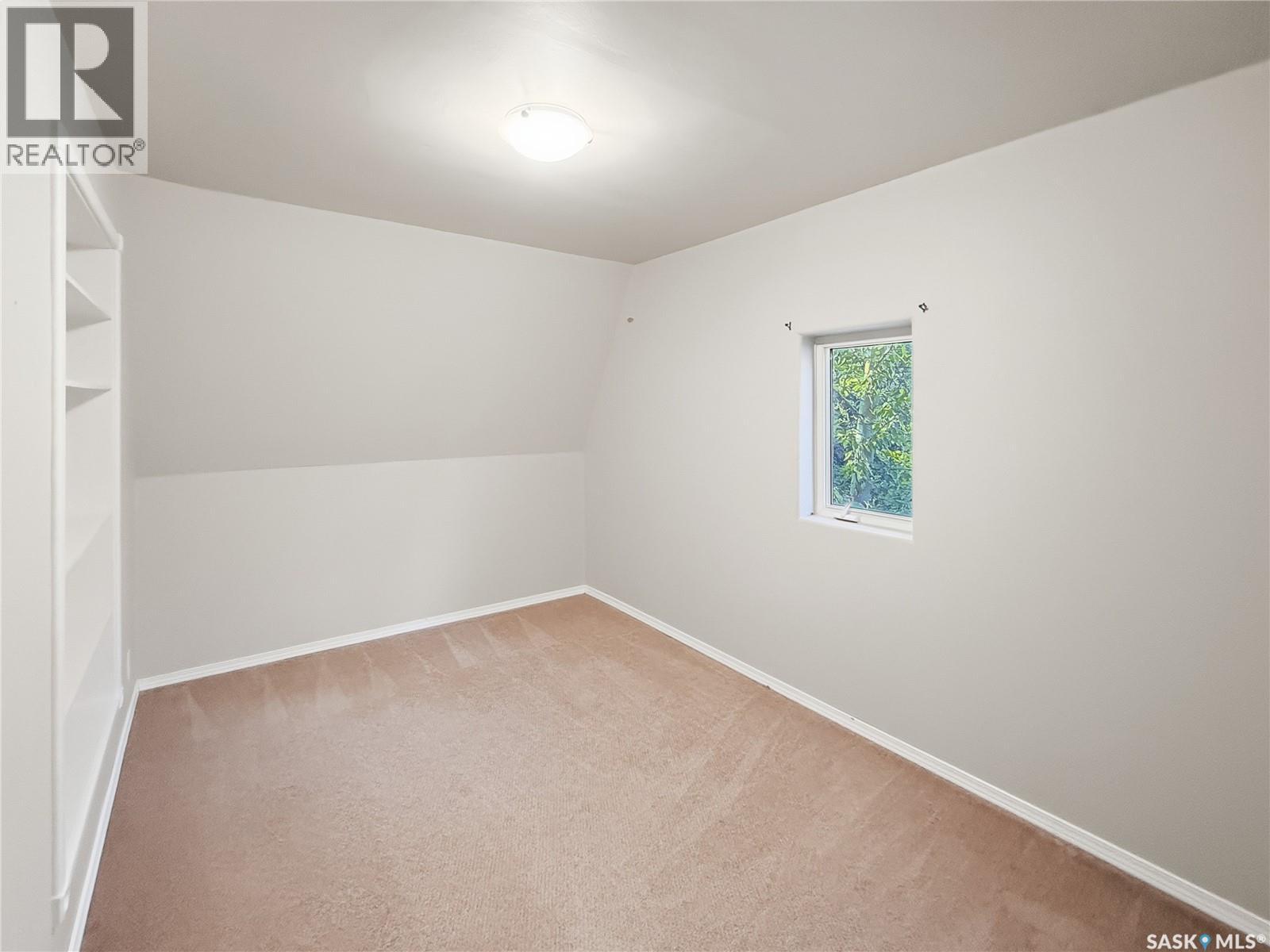 357 3rd AVENUE NE - Image 31
