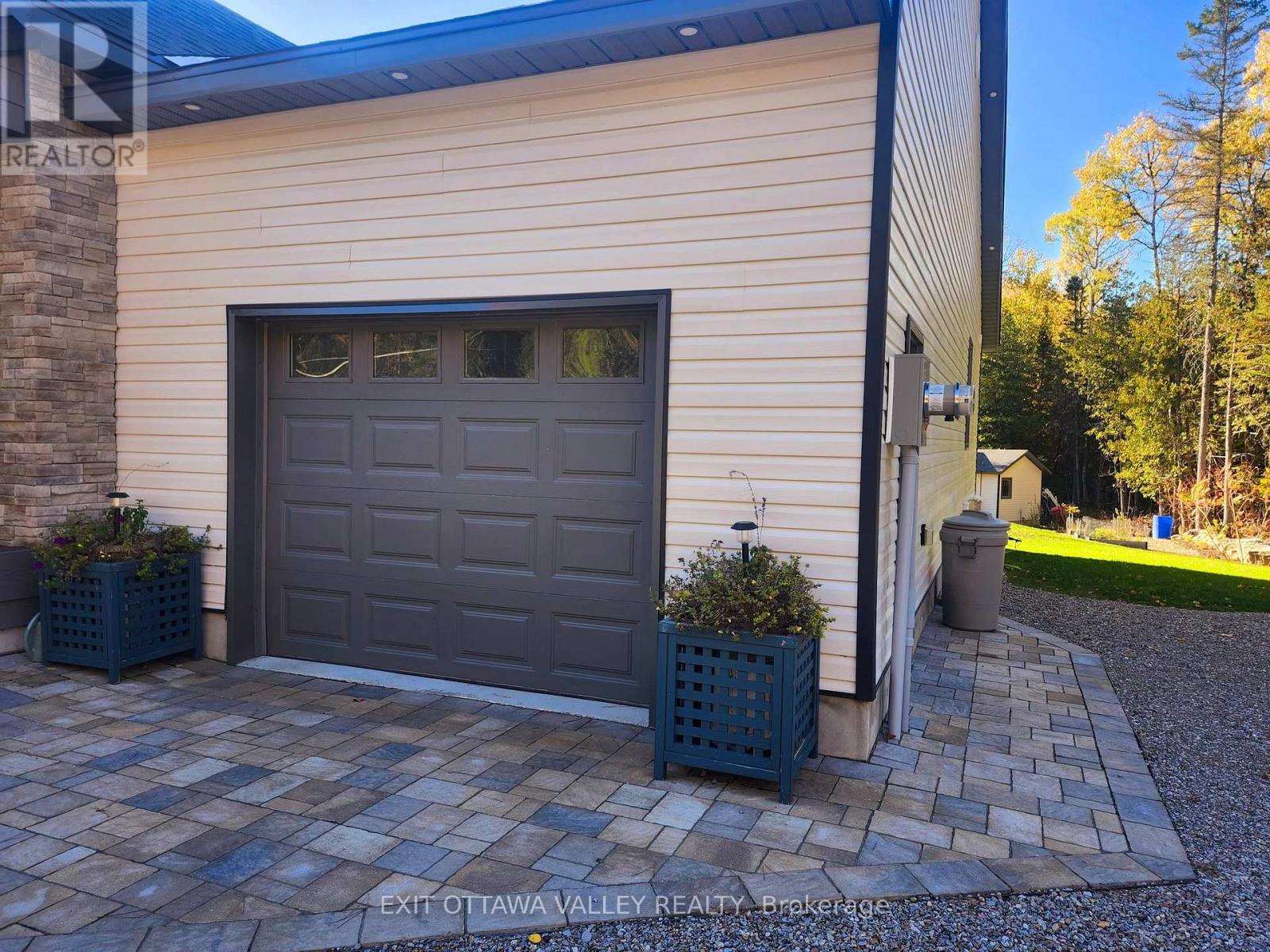 1485 RAPID ROAD - Image 35