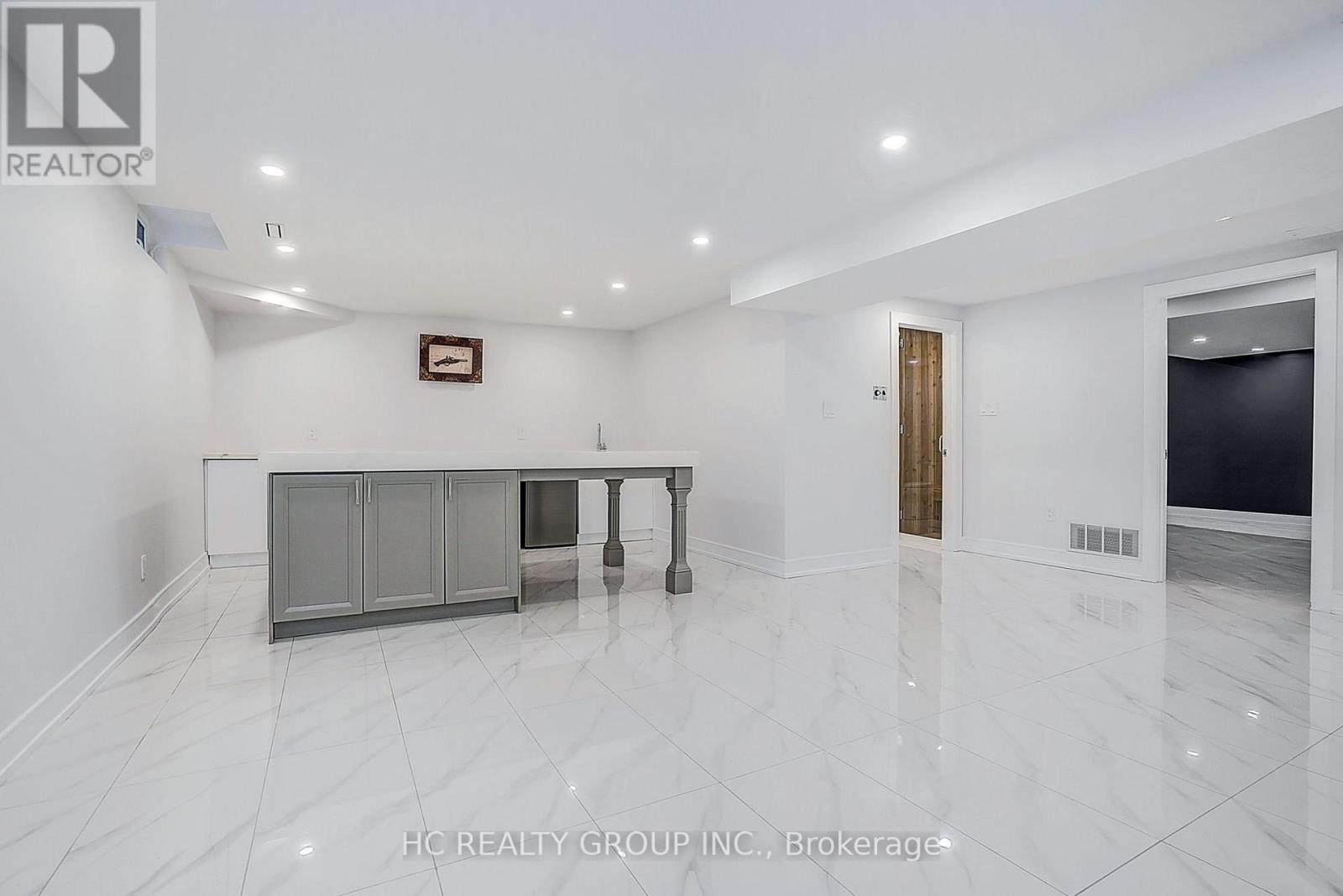 77 FORTY SECOND STREET - Image 40