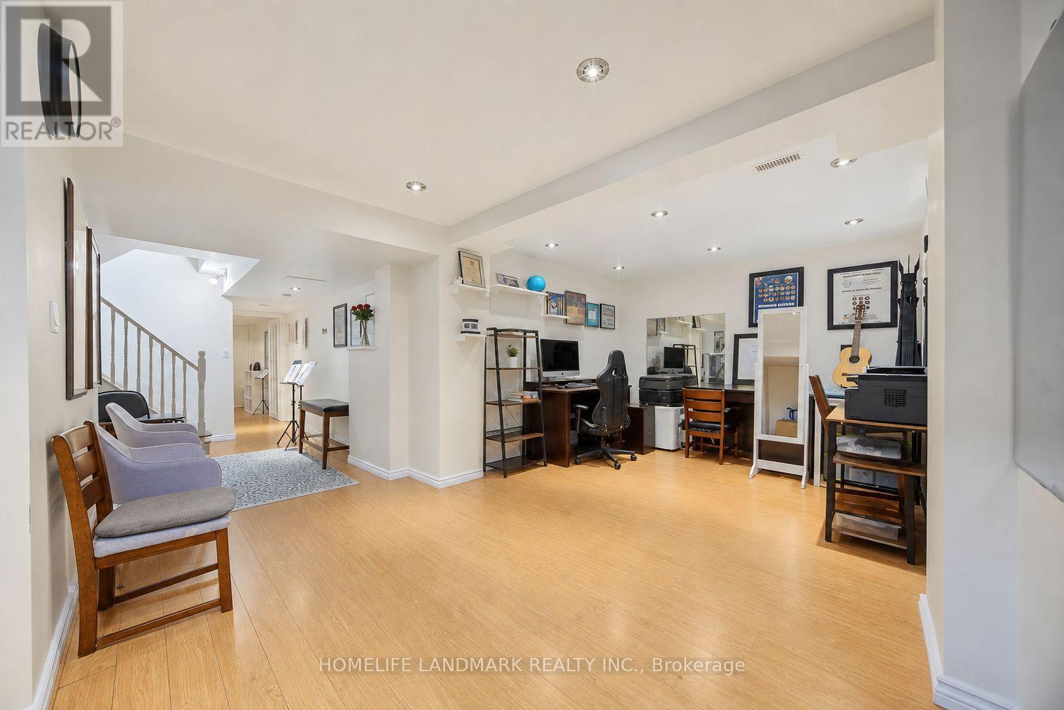 40 SILVER LINDEN DRIVE - 26