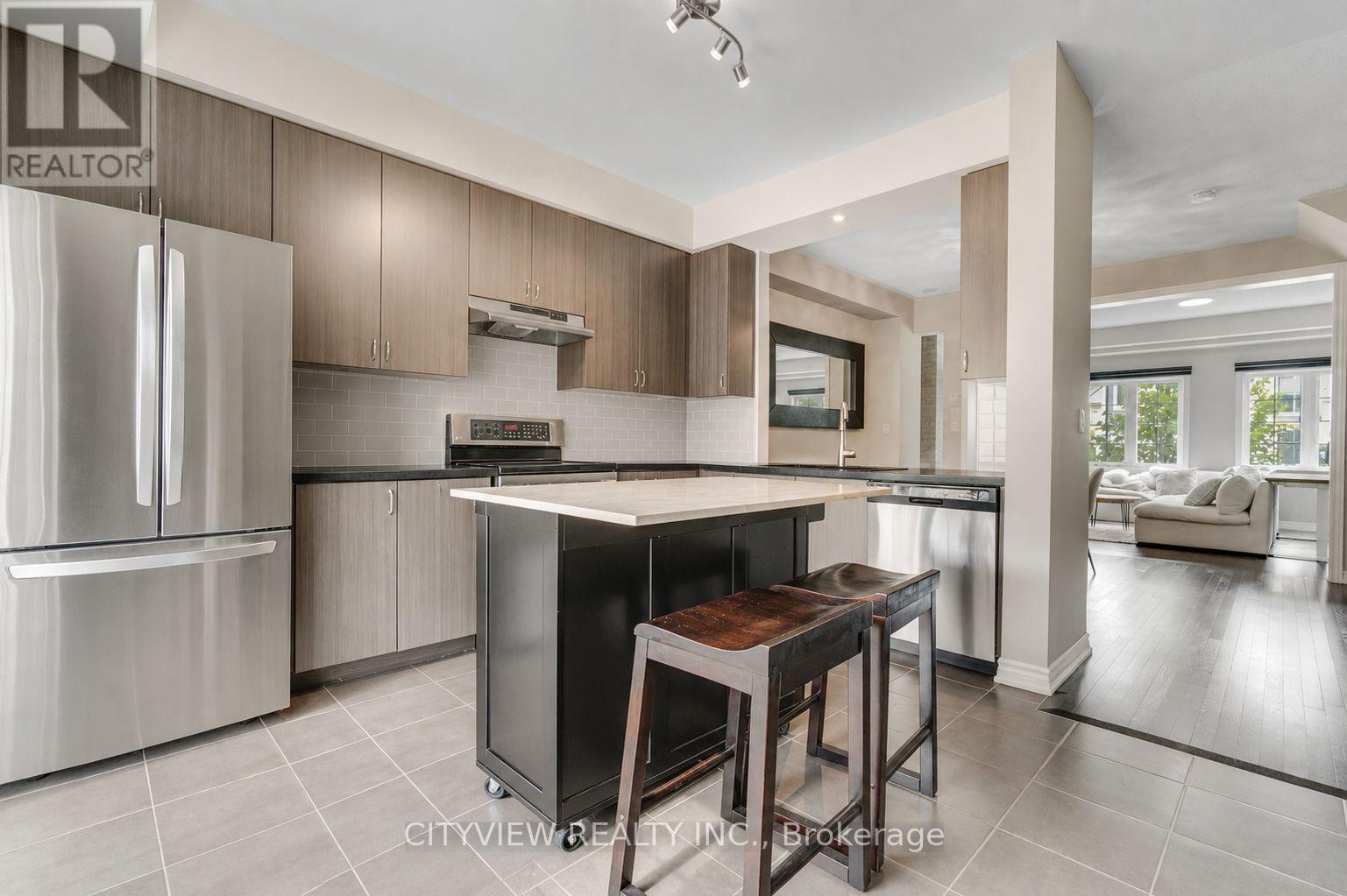 #5 3170 BOXFORD CRESCENT - Image 25