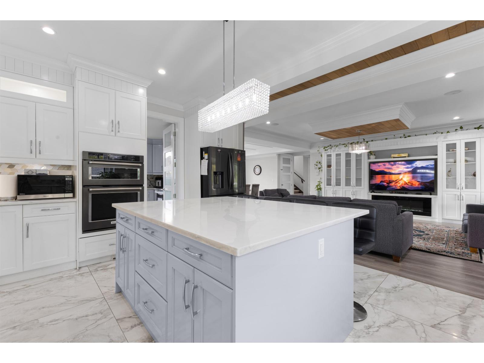 13291 MELVILLE PLACE, Surrey