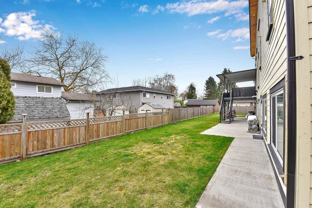 13291 MELVILLE PLACE, Surrey