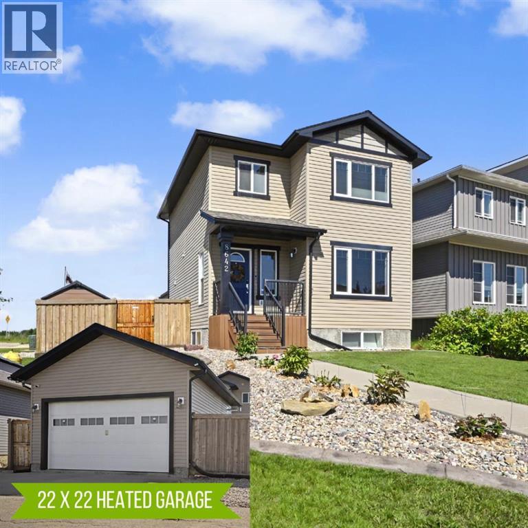8642 72 Avenue - 1