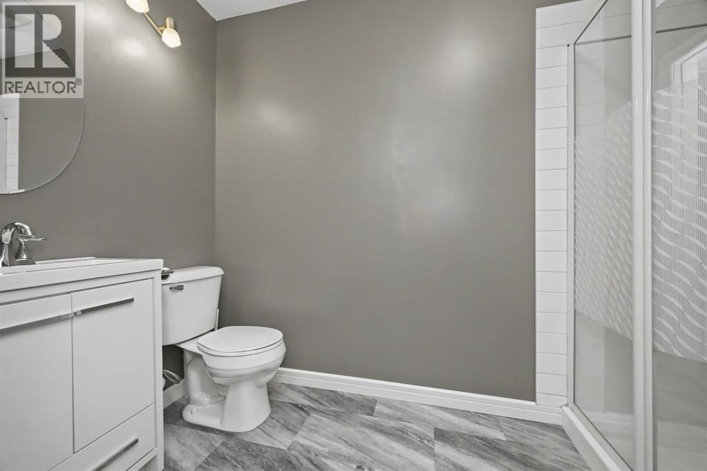 8642 72 Avenue - 31