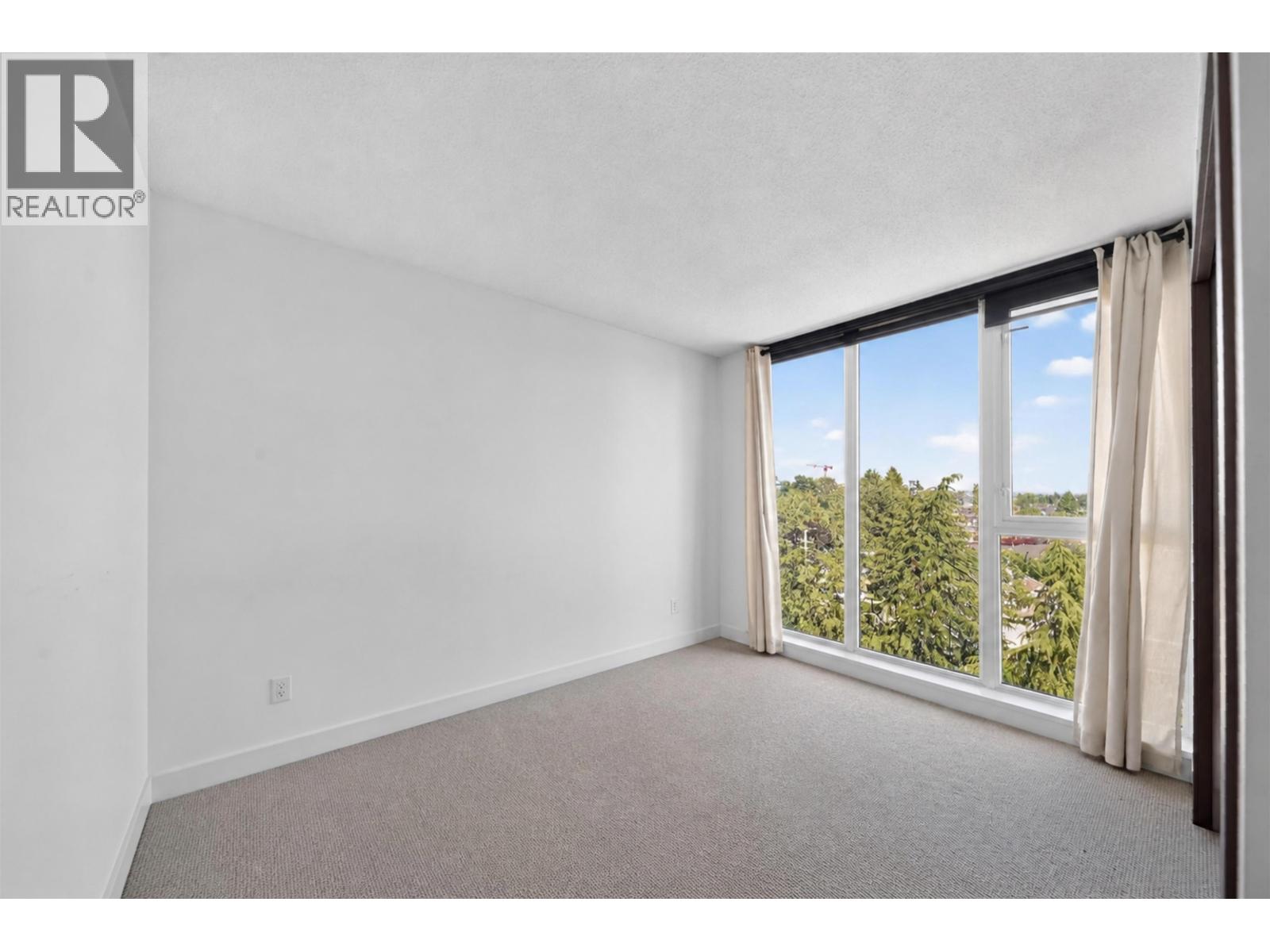 825 8988 PATTERSON ROAD, Richmond
