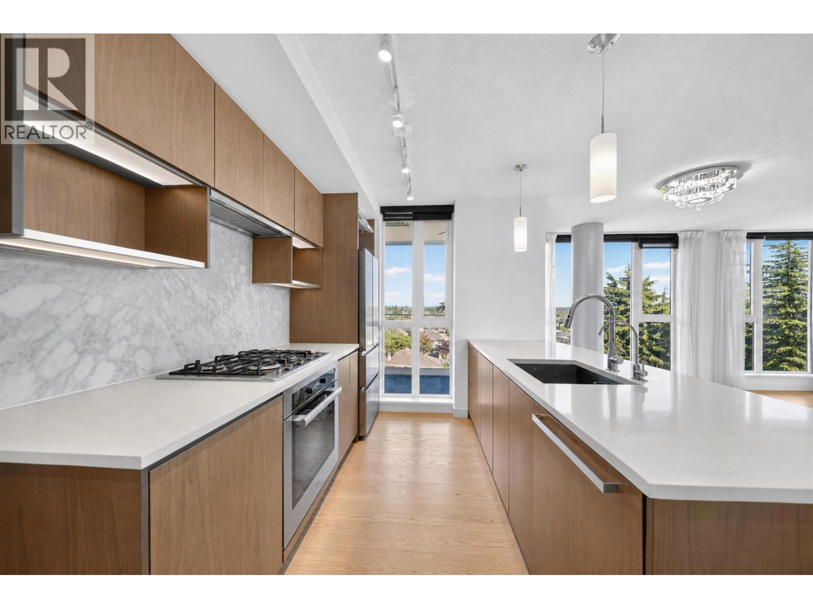 825 8988 PATTERSON ROAD, Richmond
