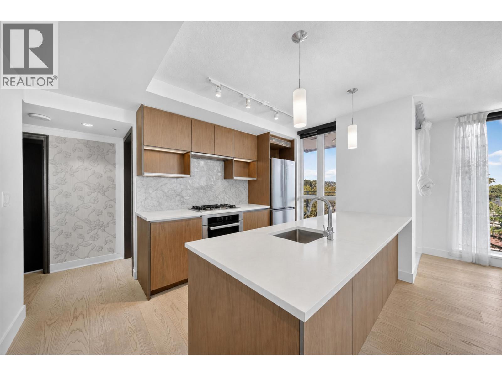 825 8988 PATTERSON ROAD, Richmond