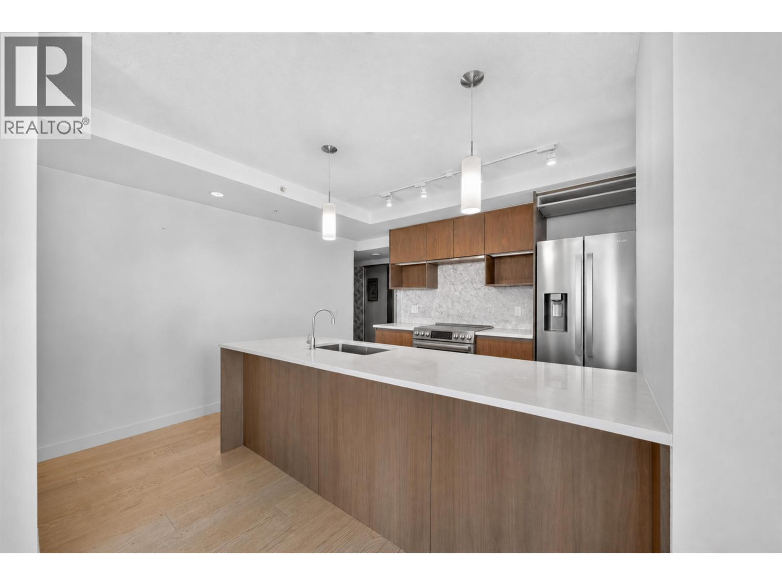 825 8988 PATTERSON ROAD, Richmond