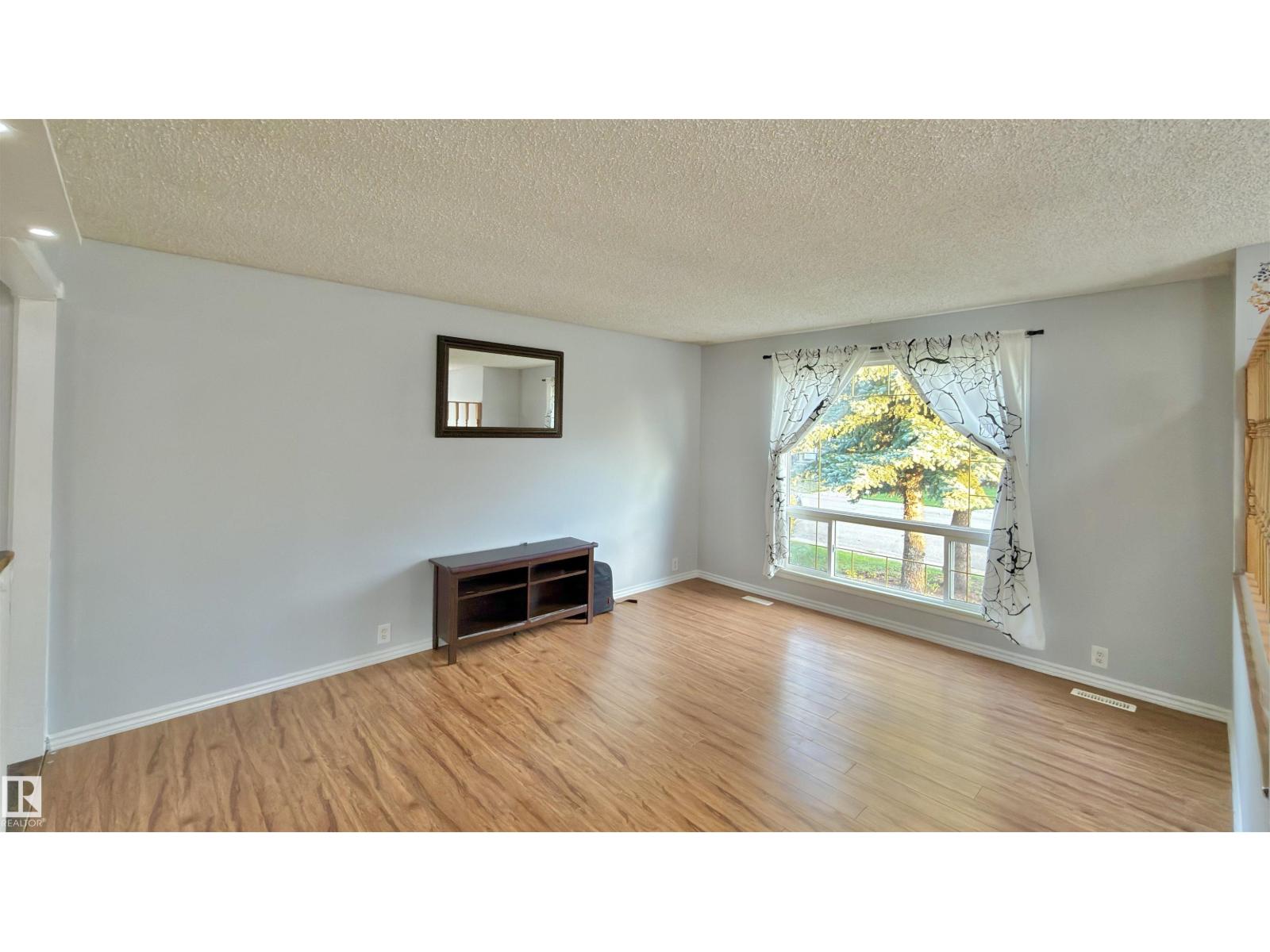 3520 17B AV NW - Image 12