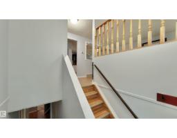 3520 17b Av Nw, Edmonton, AB T6L2P3 Photo 9