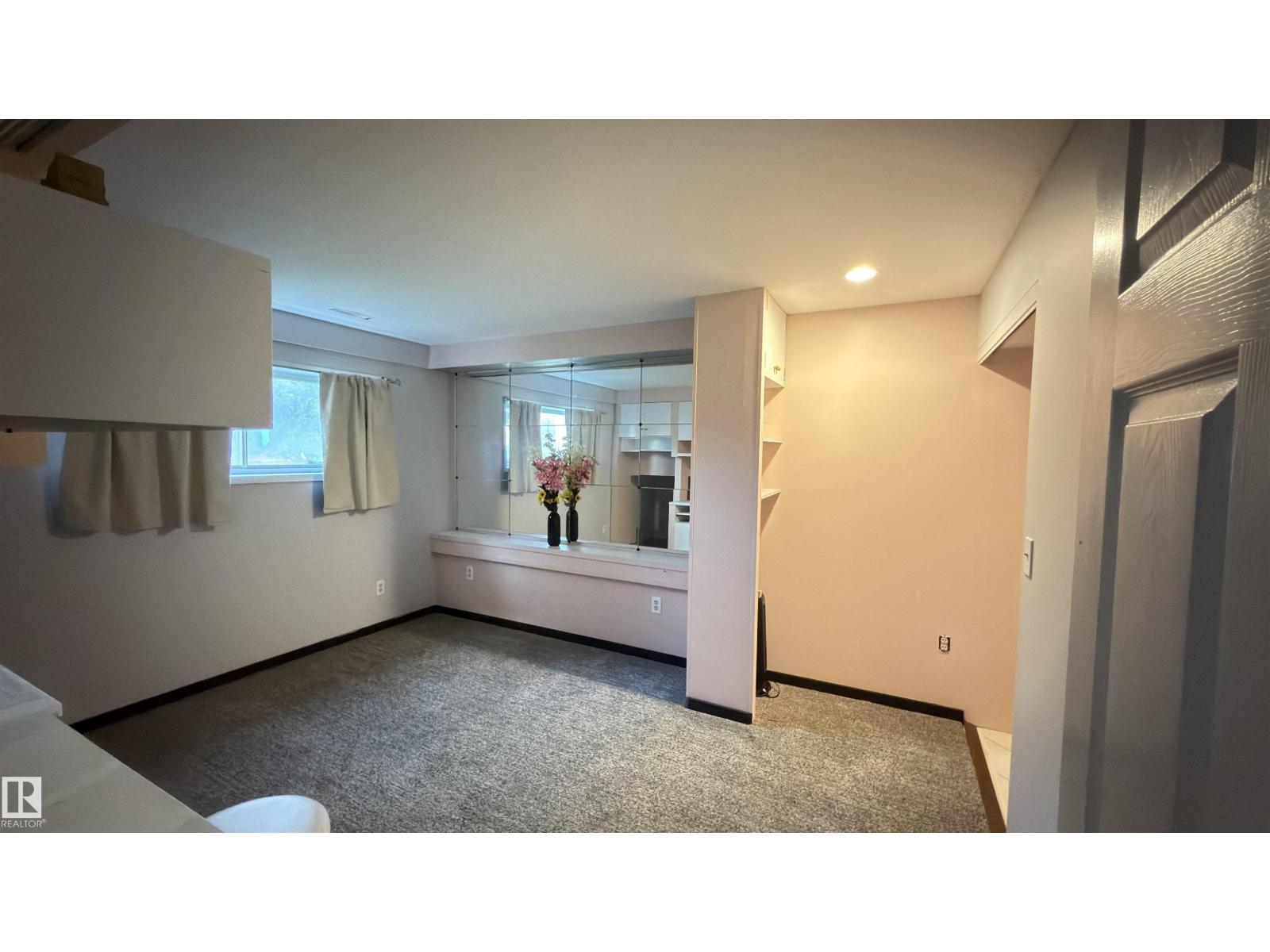 3520 17B AV NW - 23