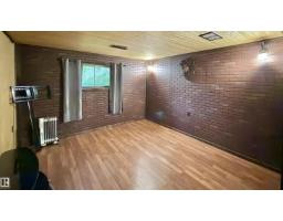 3520 17b Av Nw, Edmonton, AB T6L2P3 Photo 25