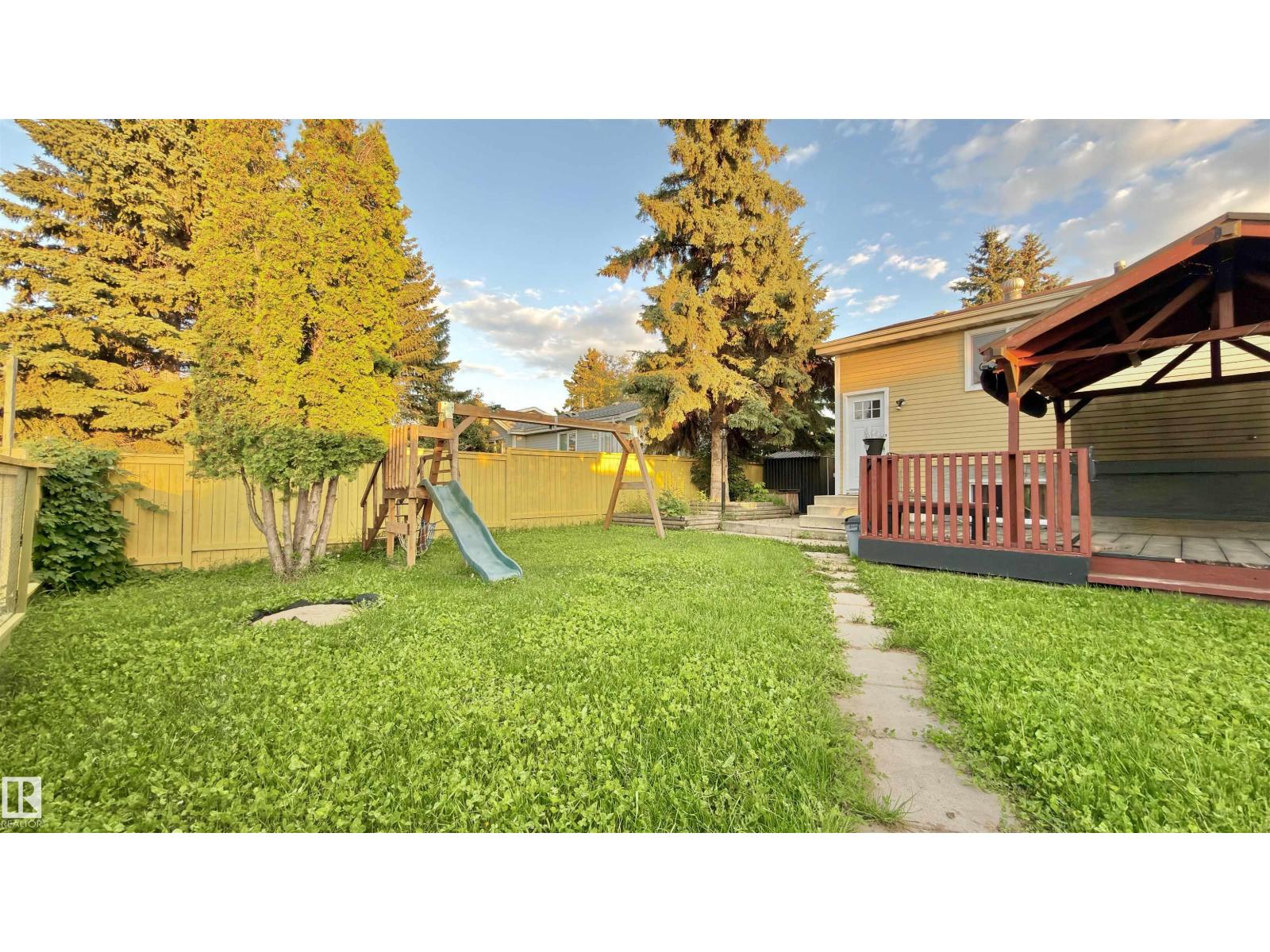 3520 17B AV NW - 31