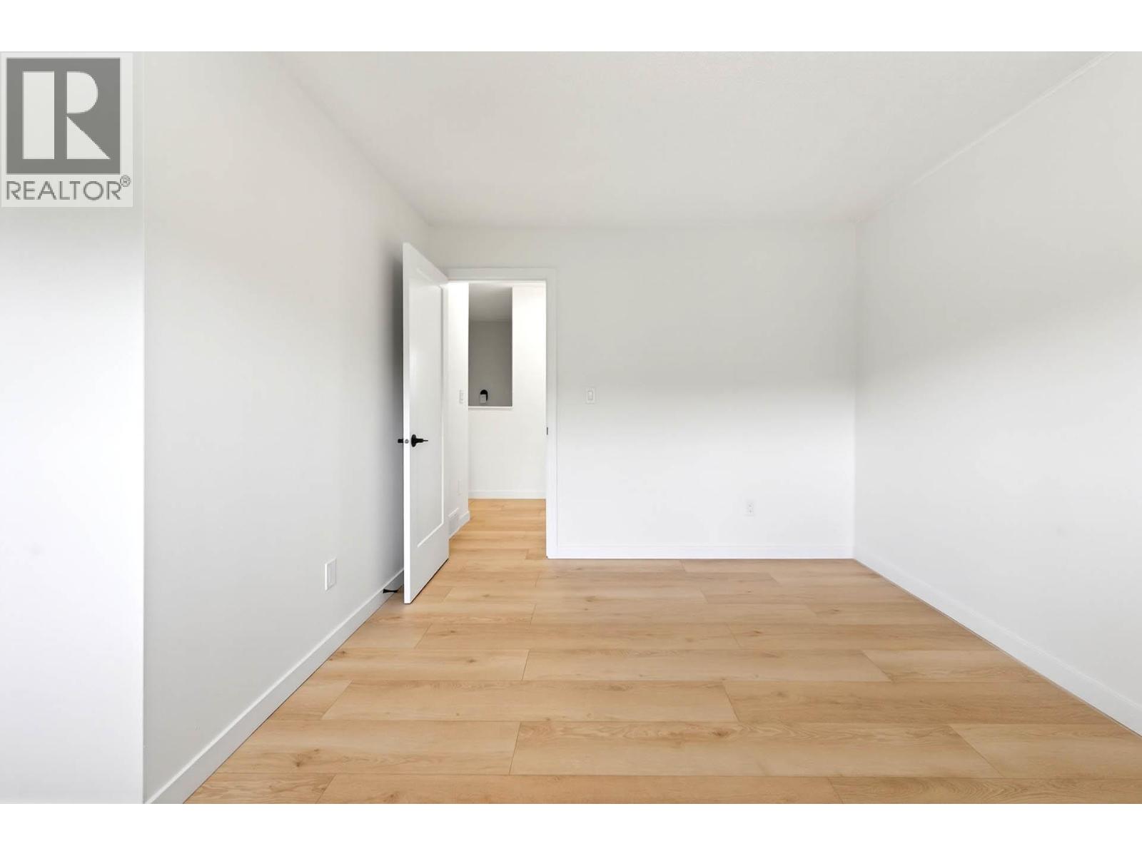 #9 1946 TRANQUILLE Road - 28