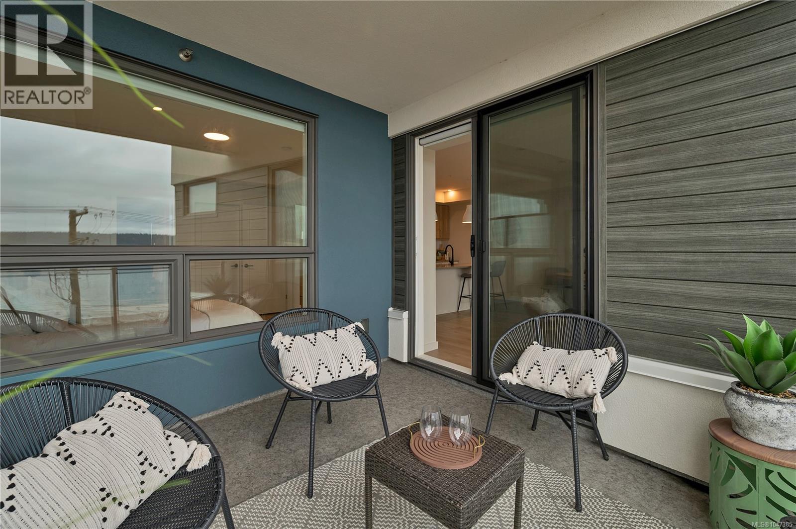404 536 Island Hwy S, Campbell River