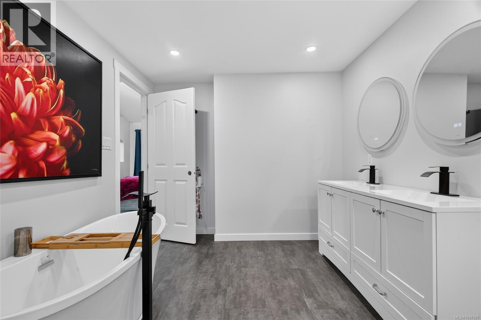 48 2587 SELWYN Rd, Langford