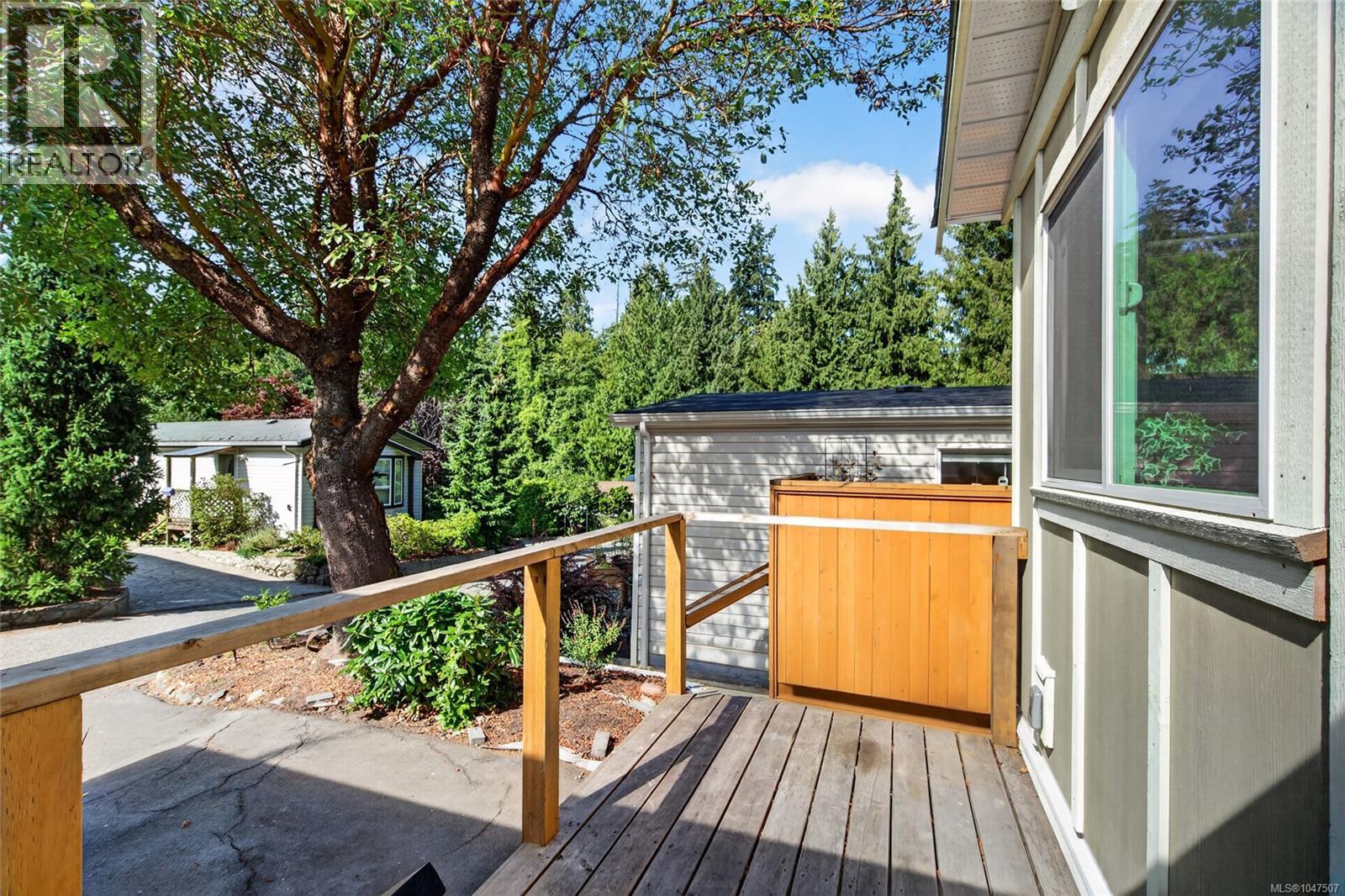 48 2587 SELWYN Rd, Langford