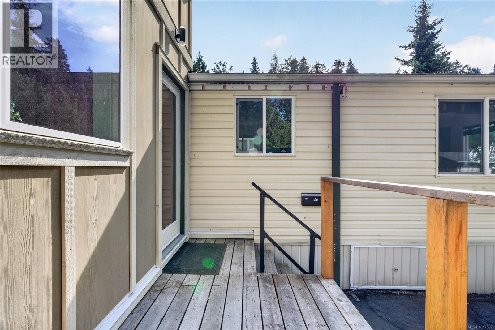 48 2587 SELWYN Rd, Langford