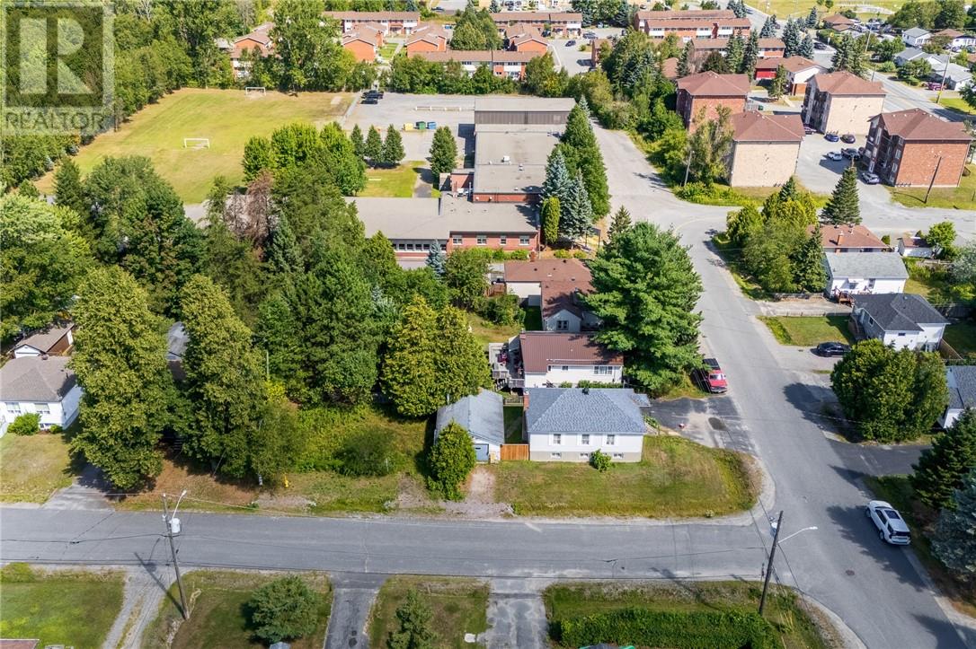 151 First Avenue - Image 35